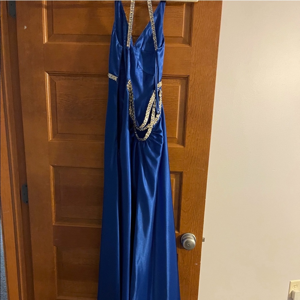 Dress - Picture 2 of 3